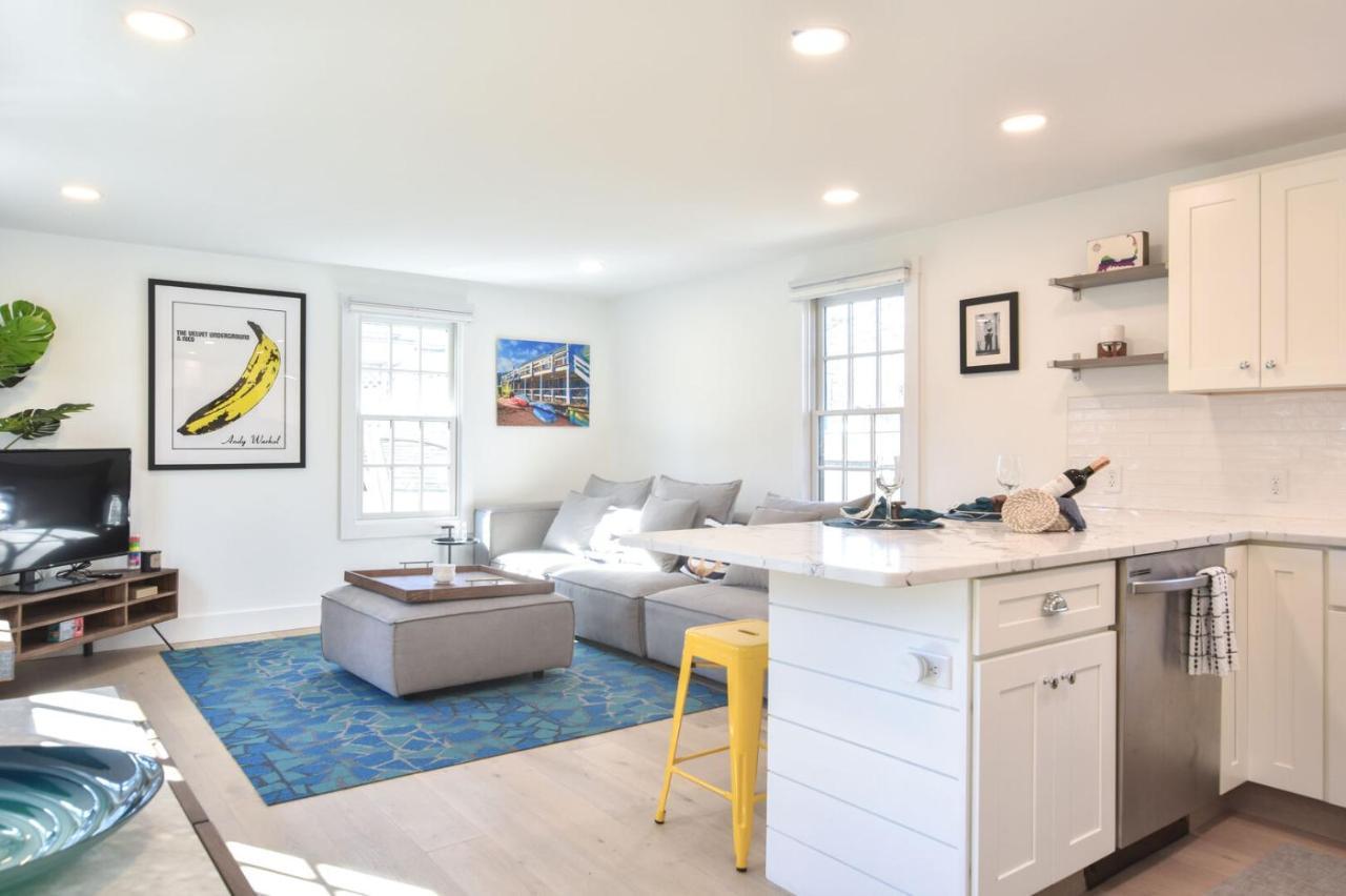 141 New West End Less Than 1 Min Walk To Water And Town King Bed Stainless Appliances Patio And Ac Provincetown Room photo